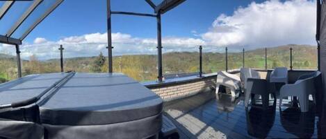 Bain à remous extérieur