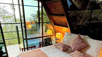 Bungalow phong cách lãng mạn, quang cảnh núi | 1 phòng ngủ, bộ đồ giường cao cấp, chăn bông, trang trí khác biệt