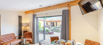 2 bedroom accommodation in Llagadfan, Welshpool