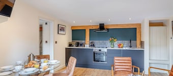 2 bedroom accommodation in Llagadfan, Welshpool