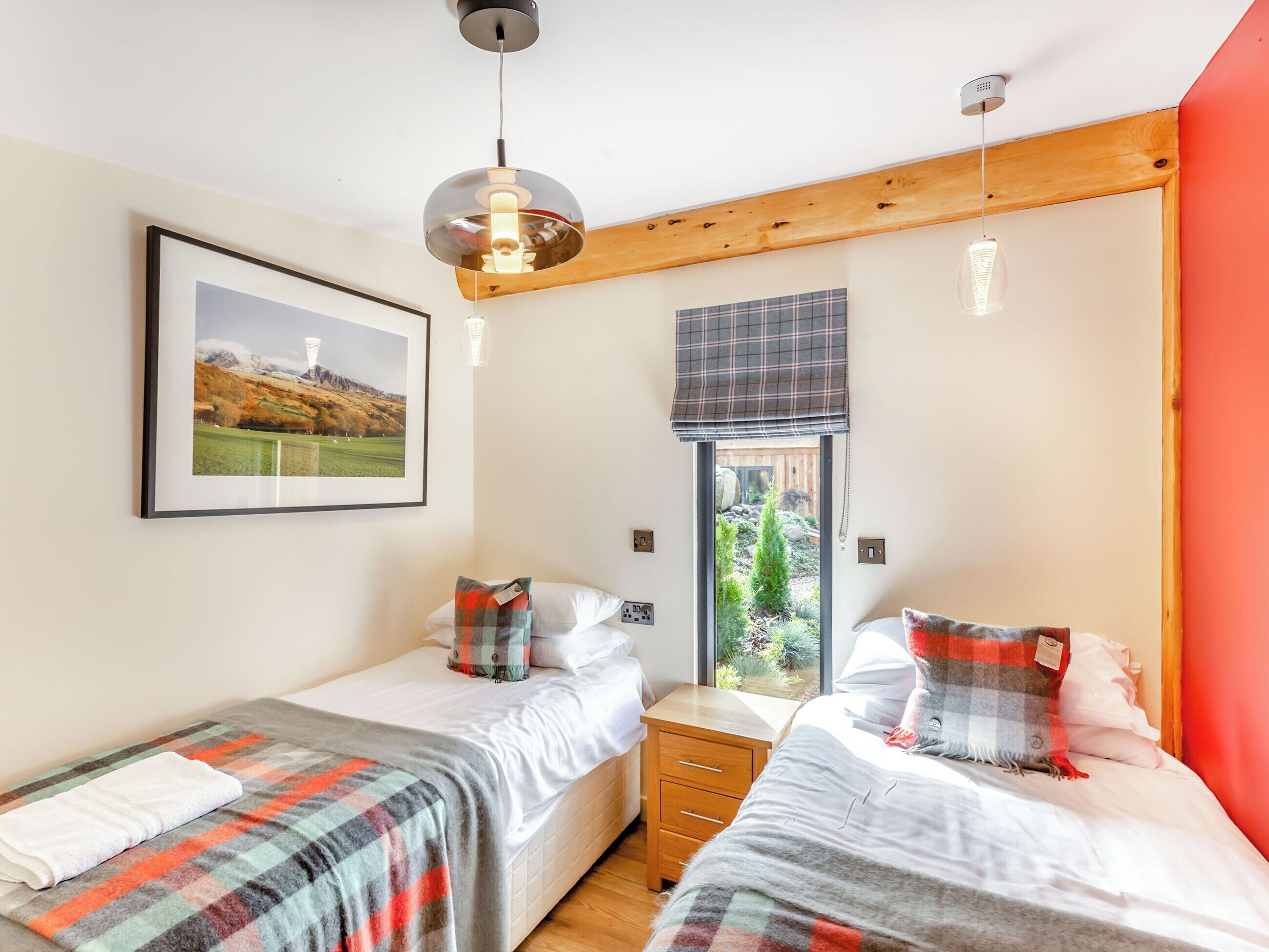 2 bedrooms, free WiFi, bed sheets