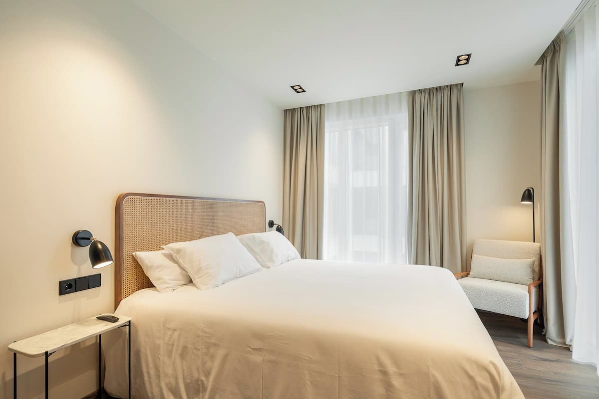 Family Room, Connecting Rooms | 1 bedroom, minibar, in-room safe, desk