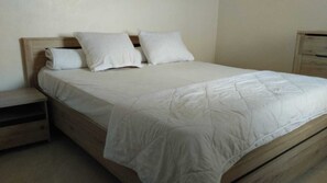 3 間睡房、床單