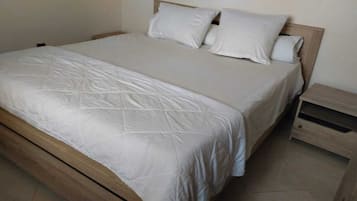 3 bedrooms, bed sheets