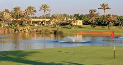 Entire Condo Hosted by Fouzia