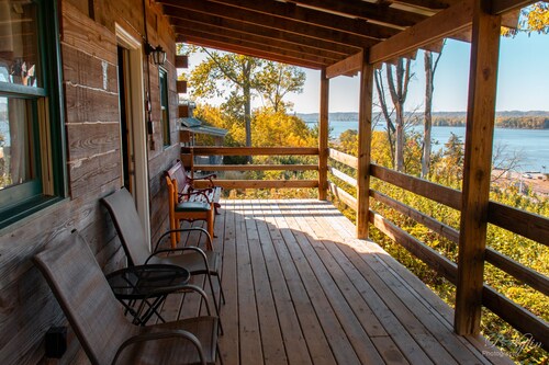 Rustic River Cabin 3