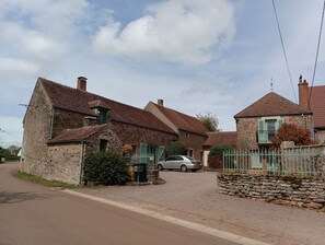 Exterior - Mine d'Ore, gîte à la campagne en Côte d'Or (THOSTE)