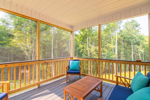 Bluebird Cabin | WiFi & River Access