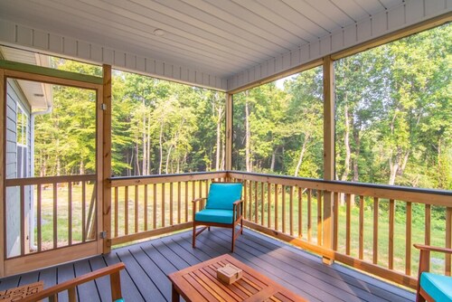 Monarch Cabin | WiFi & River Access