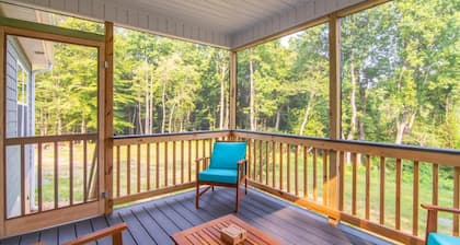 Monarch Cabin | WiFi & River Access