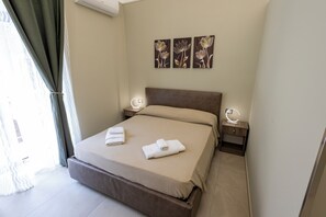 Frette Italian sheets, premium bedding, free minibar, in-room safe - Catania Center B&B (Catania)