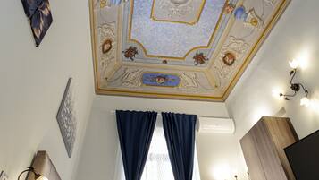 Deluxe-Doppelzimmer | Italienische Bettbezüge von Frette, hochwertige Bettwaren