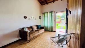 Living area - Beautiful & Cozy Casa Aire, Near Lake Arenal (Nuevo Arenal)
