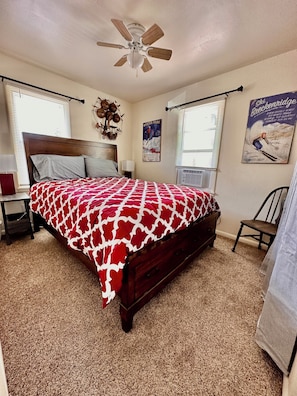 2 bedrooms, desk, iron/ironing board, free WiFi - Cozy 2 Bedroom Fort Morgan Apartment (Fort Morgan)