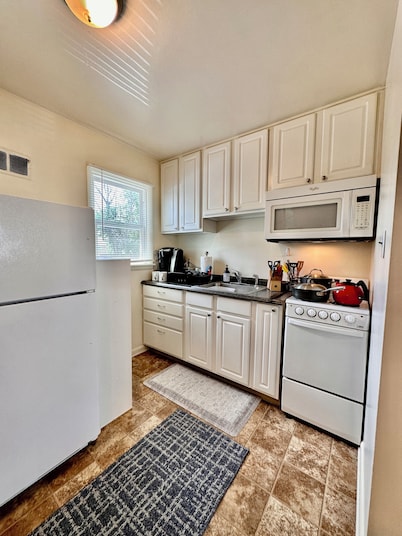 Cozy 2 Bedroom Fort Morgan Apartment