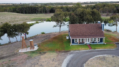 Doe's Hideaway - rural retreat