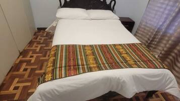 4 quartos, ferros/tábuas de passar roupa, Wi-Fi, roupa de cama