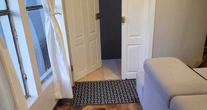 Hermoso Departamento Central Familiar/Beautiful Central Family Apartment