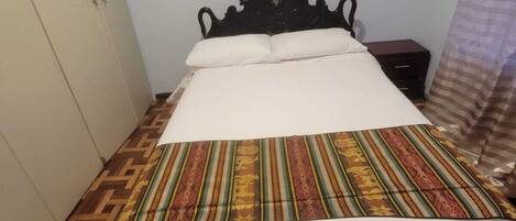 4 soverom, strykejern/-brett, wi-fi og sengetøy