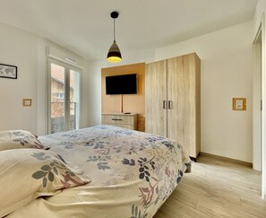 2 chambres, fer et planche Ă repasser, Wi-Fi gratuit, draps fournis