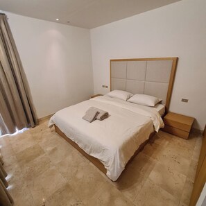 2 bedrooms, iron/ironing board, WiFi, bed sheets - 2 bedroom apartment with direct pool access in Scarab, El Gouna (Red Sea Governorate)