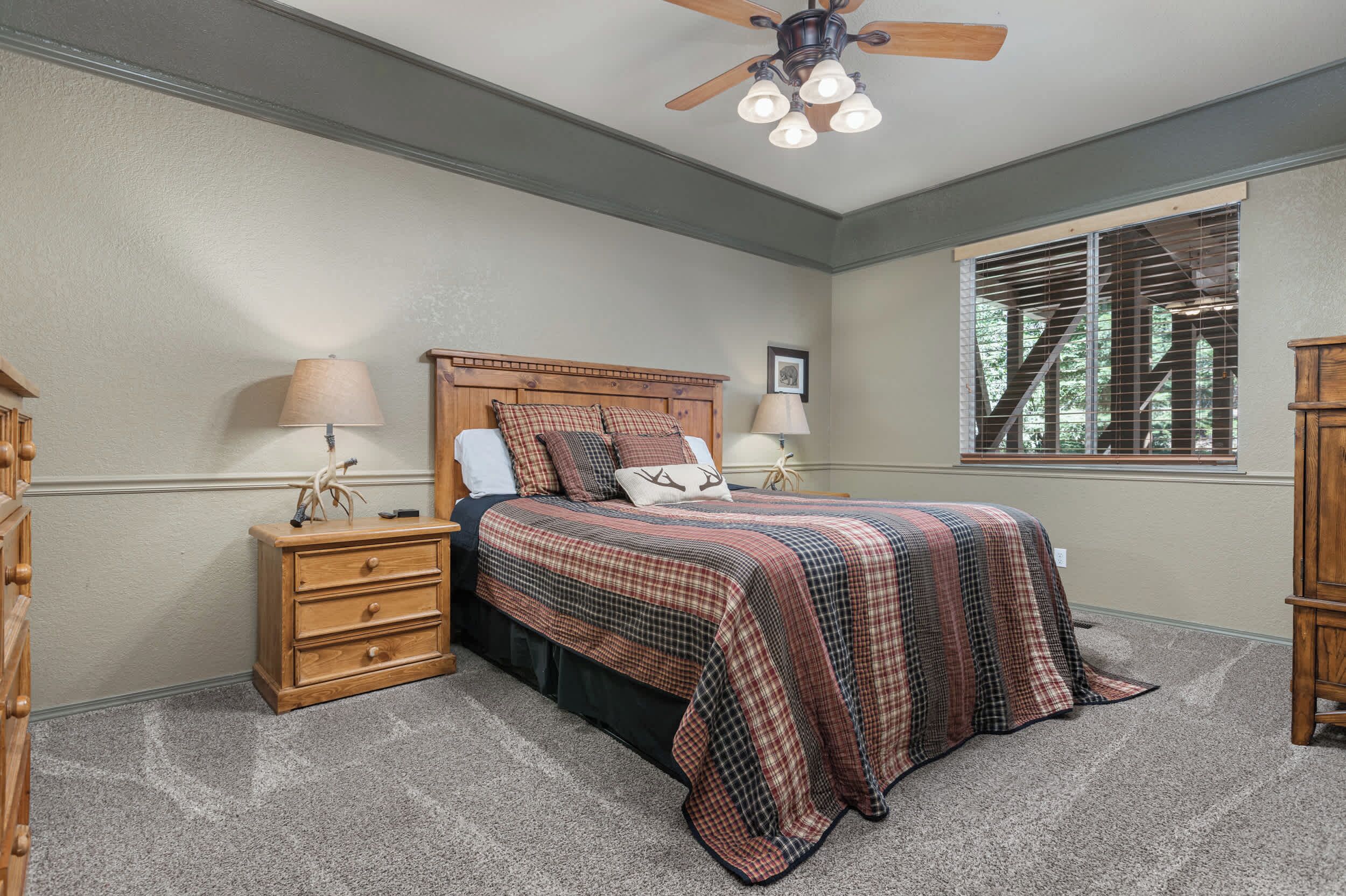 6 bedrooms, WiFi, bed sheets