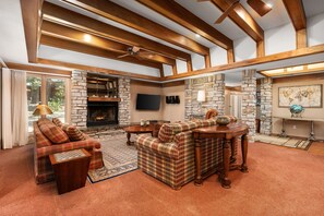 TV, fireplace, DVD player