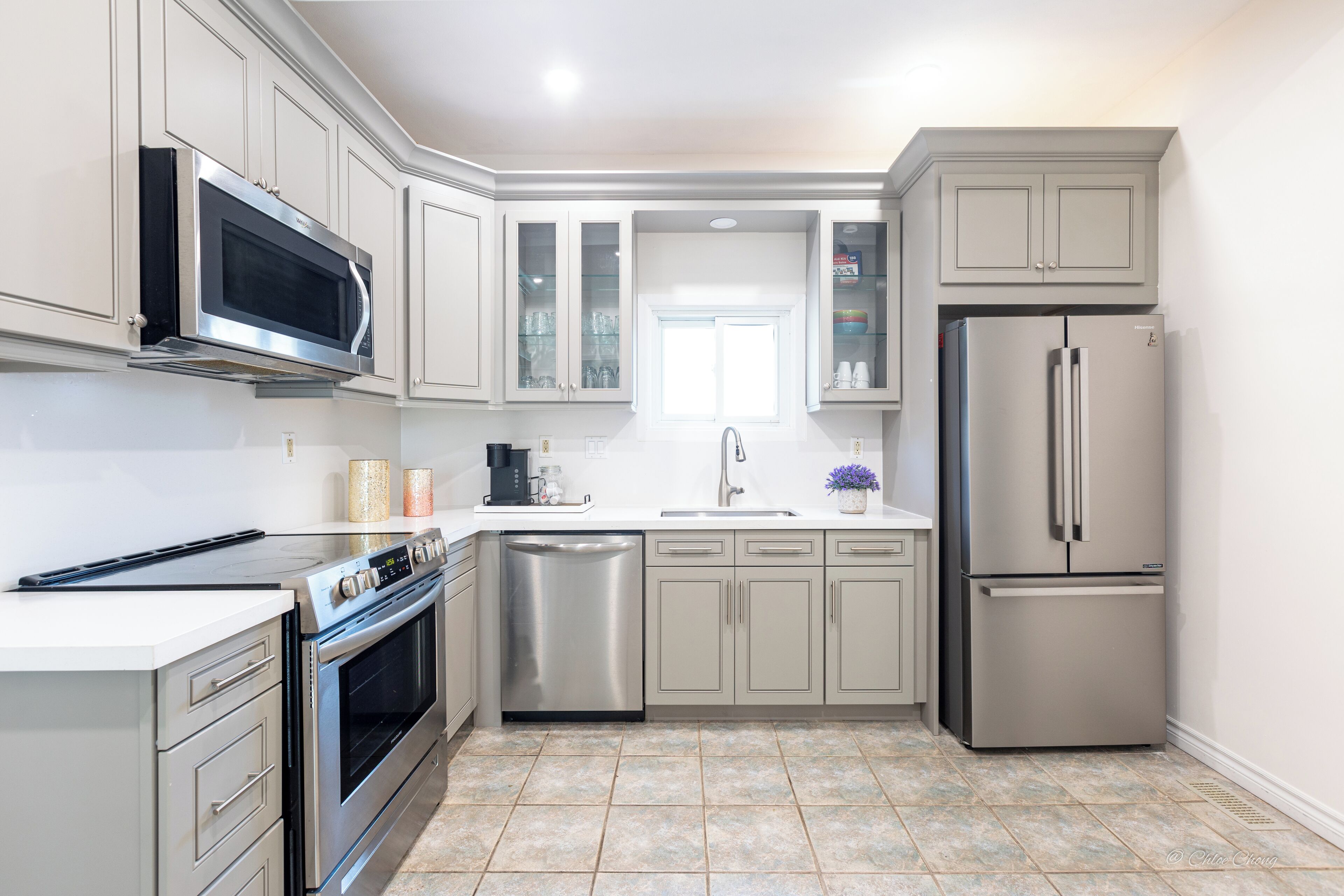 雪櫃、微波爐、焗爐、爐具