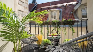 Apartament de disseny | Minibar, planxa i posts de planxar, bressols i wifi gratuïta