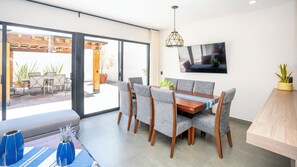Superior House | Living area | Smart TV, Netflix, streaming services - 4BR Private Sanctuary with Pools and Gym (San Miguel de Allende)