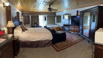 8 bedrooms, iron/ironing board, WiFi, bed sheets