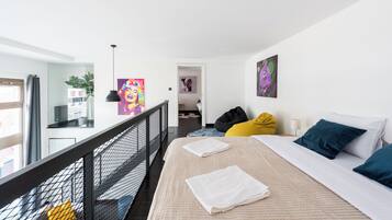 Apartamento de lujo | 3 dormitorios, escritorio, cortinas opacas