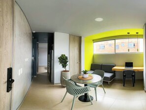 Dining - Moderno y Acogedor Apartamento Medellín Laureles IV (Medellín)