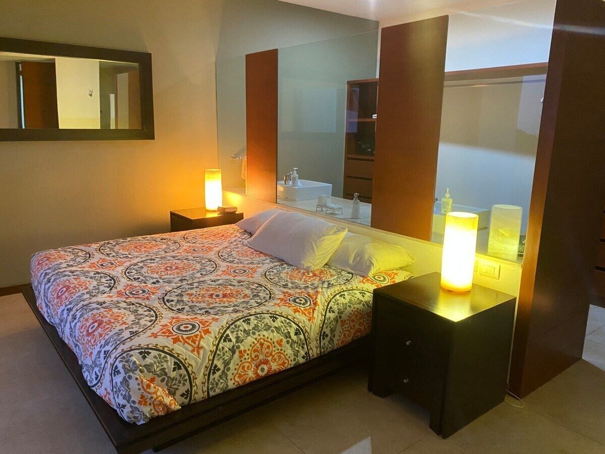 Apartment | 3 bedrooms, down duvets, iron/ironing board, individually furnished