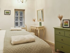 2 bedrooms, free WiFi, bed sheets