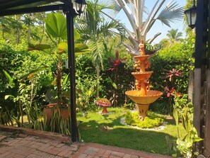 المنطقة المحيطة بالمنشأة