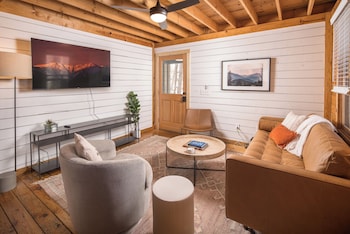 Red Feather Cabins 101