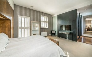 3 bedrooms