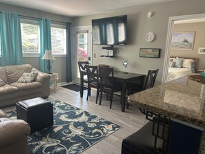 2 bedrooms, iron/ironing board, free WiFi, bed sheets - Myrtle Beach Resort Unit 4111 - Ideal Beach Getaway (Myrtle Beach)