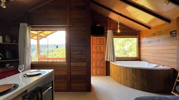 Cabin | 1 bedroom, Egyptian cotton sheets, premium bedding, down duvets