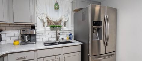 Microwave, stovetop, dishwasher