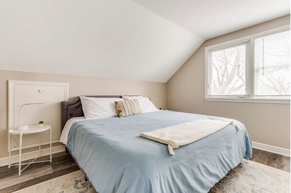 3 bedrooms, iron/ironing board, travel crib, free WiFi