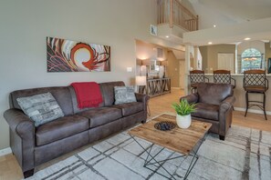 テレビ、DVD プレーヤー