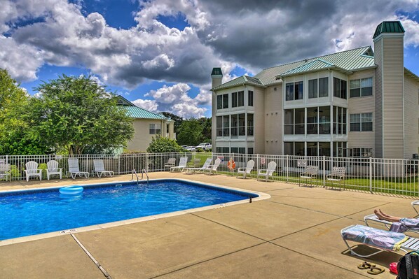 Pool - Branson Vacation Rental w/ Pools & Hot Tub! (Branson)