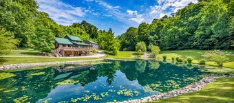 16 Guests | Ponds | Hot Tub | Game Room | Trails