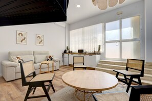 TV - NEW stylish duplex 5 minutes to Marbella beach (Marbella)