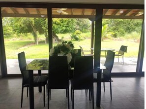 Dining - 3-bedroom, walk to town, spacious Villa (pedasi)