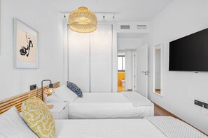 2 habitaciones, tabla de planchar con plancha y wifi gratis 