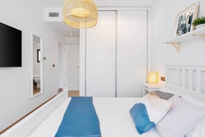 2 bedrooms, iron/ironing board, free WiFi, bed sheets