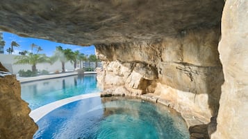 Piscina externa, piscina aquecida